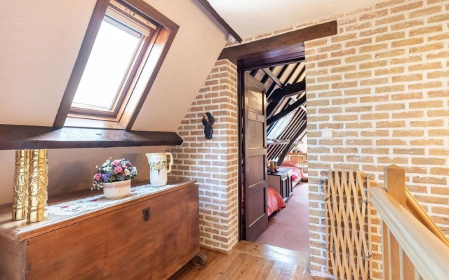 Farmhouse in Beveren Near Beach & Garden