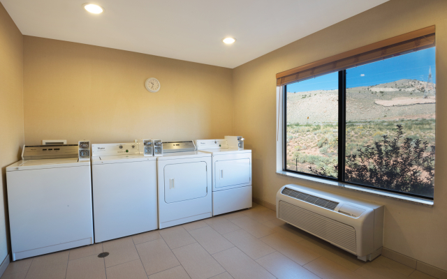 Holiday Inn Express Hotel & Suites Richfield by IHG