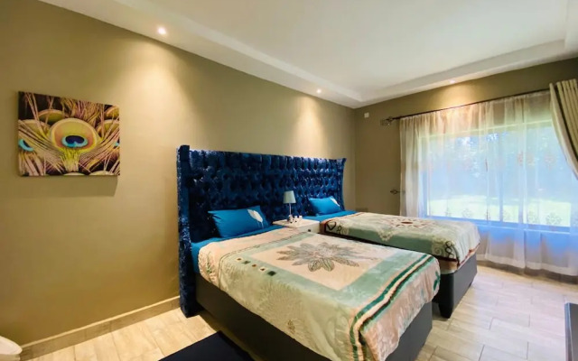 Sterling Boutique Lodge
