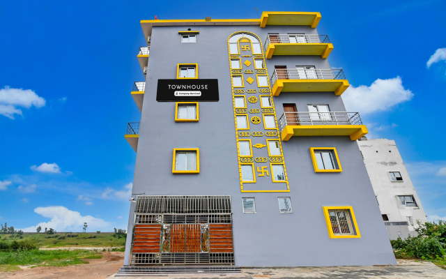 Deluxedholpanda Near Puri Lighthouse