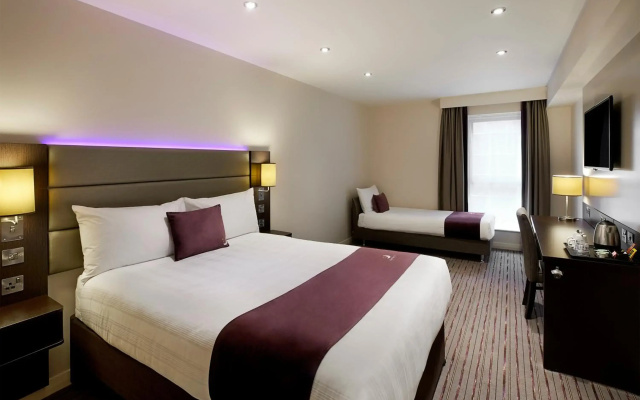 Premier Inn Dublin City Centre (trinity College)