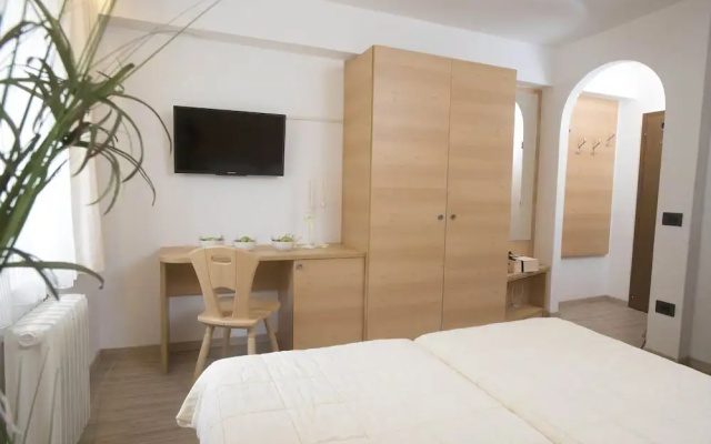 Sport Hotel Enrosadira