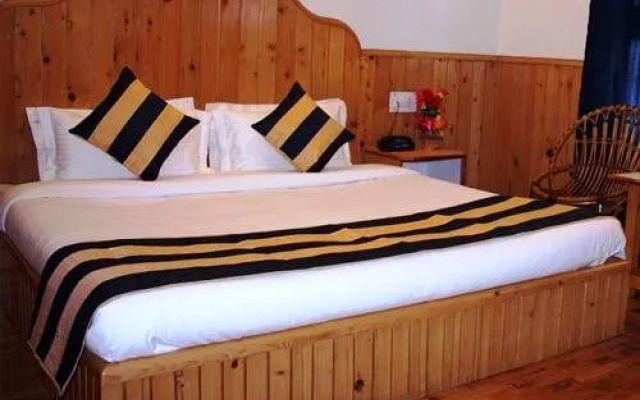Hotel Rishi Palace