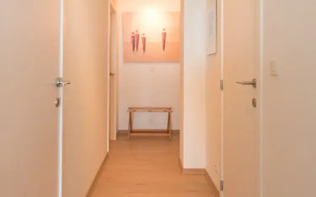 Tasteful Apartment Near the Beach