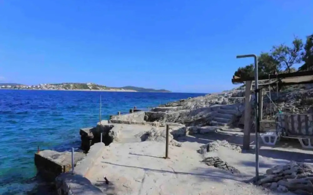 Seafront House Antonia