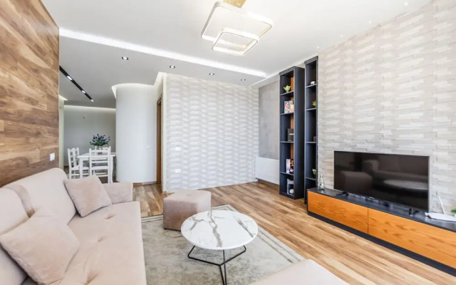 Tropicana Apartment Free Parking