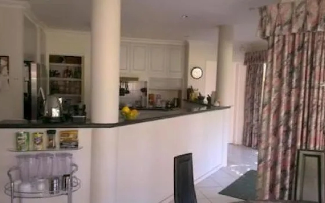 The Vines Avenue Guesthouse