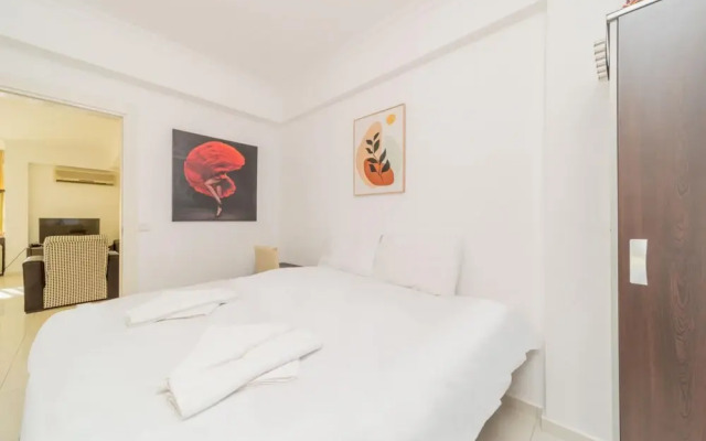 Vibrant Flat With Shared Pool in Belek