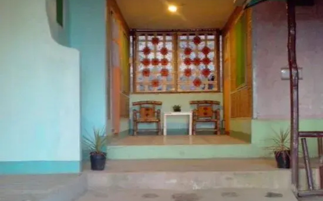 Basios Place Tourist Inn by RedDoorz