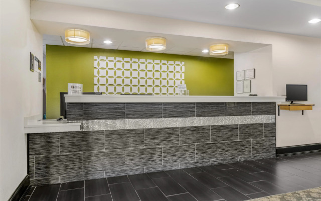 Best Western Commerce Inn