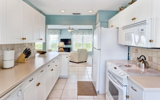Winshall Home 4 Bedroom Home by RedAwning