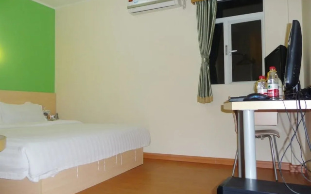 Super 8 Hotel