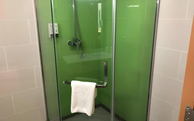 GreenTree Inn Xian Gaoling District Jingwei Industrial Zone Express Hotel