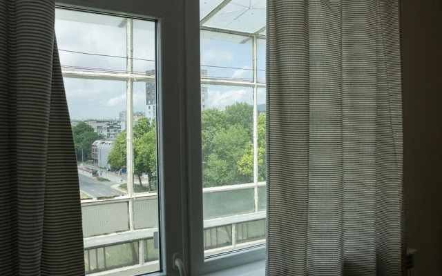 FM Deluxe 1-BDR Apartment - Just Like Home