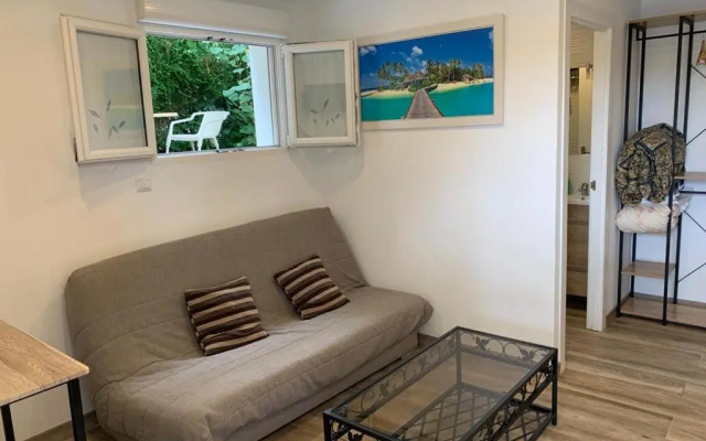 Appartement 2 personnes proche plage(900m) dans une maison individuel.