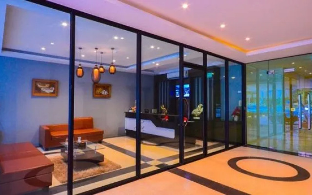 The Nice Condotel Bangtao Beach