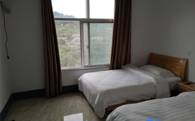 Mengyin Health Preservation Park Farmhouse