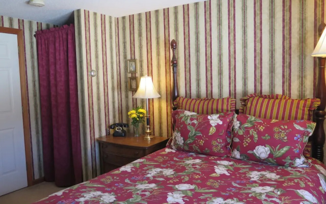 Inn at Ellis River