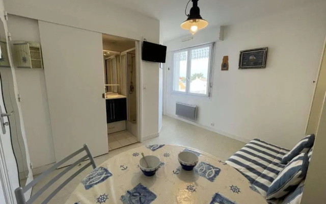 Appartement Notre-Dame-de-Monts, 1 pièce, 2 personnes - FR-1-224C-83
