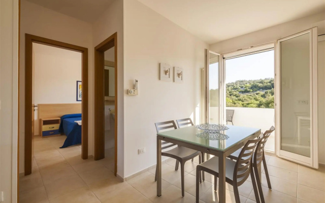 Holiday home with sea-view terrace in Castro-Bellaria PP