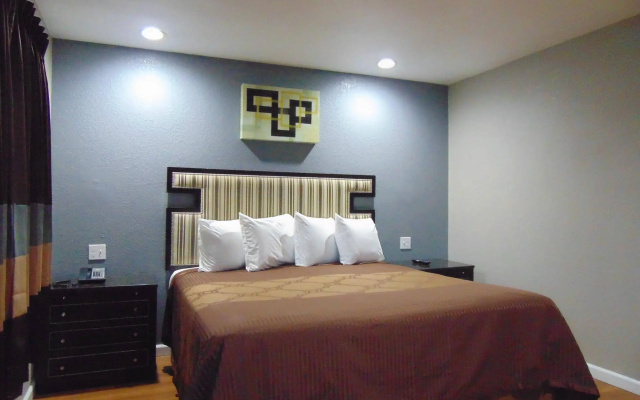 Budget Inn