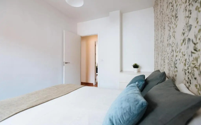 Bright and Familiar Apartment in Alameda