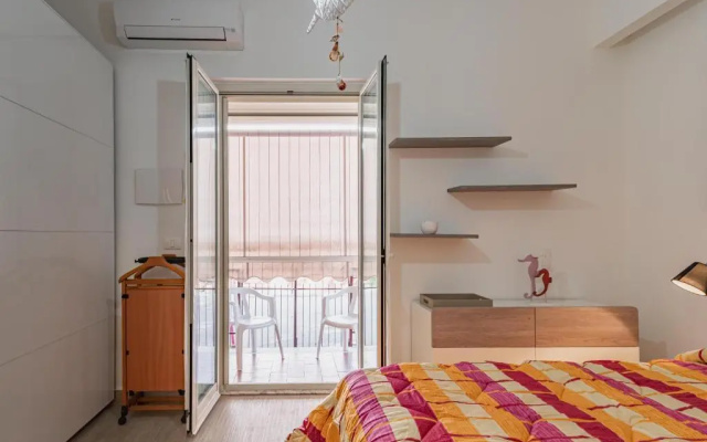 Naxos Bay Flat with Terrace 50 meters from the Sea