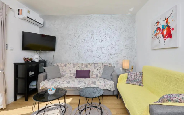 Apartment Piano