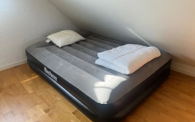 Modern 1-bedroom Apartment for 6 Near Kristianstad