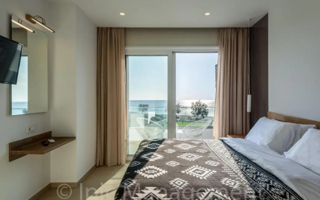 Villa Pelagia Seafront Villa Pelagia Superb New Listing2021