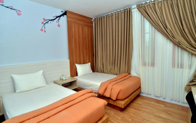 Hip Hope Hotel