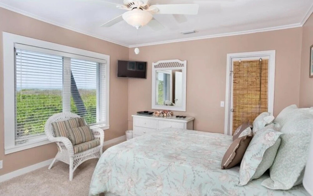 Winshall Home 4 Bedroom Home by RedAwning