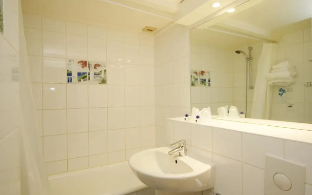 Hotel ibis Styles Aix en Provence Mas des Oliviers