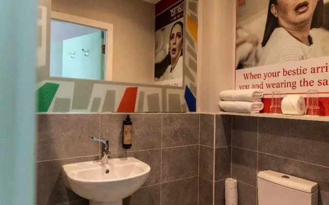 Garner Hotel Dublin Temple Bar by IHG