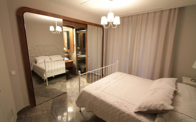 RetrON Residence