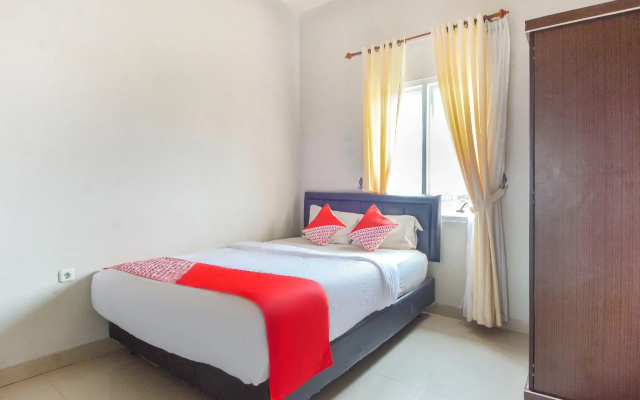 OYO 3232 Rd Kost