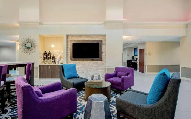 La Quinta Inn & Suites Newark - Elkton