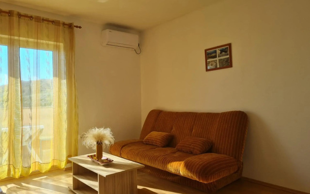 Apartments Zakarija