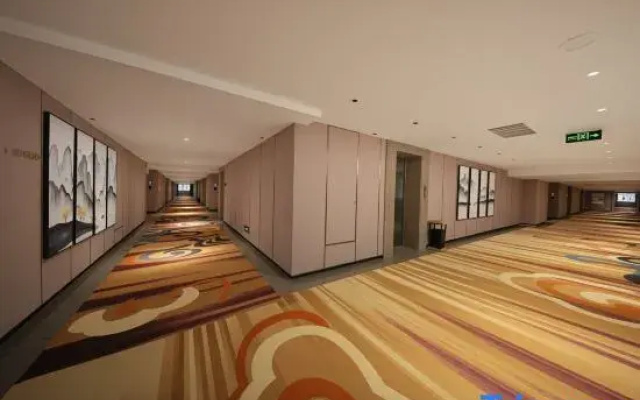 Huarui Hotel