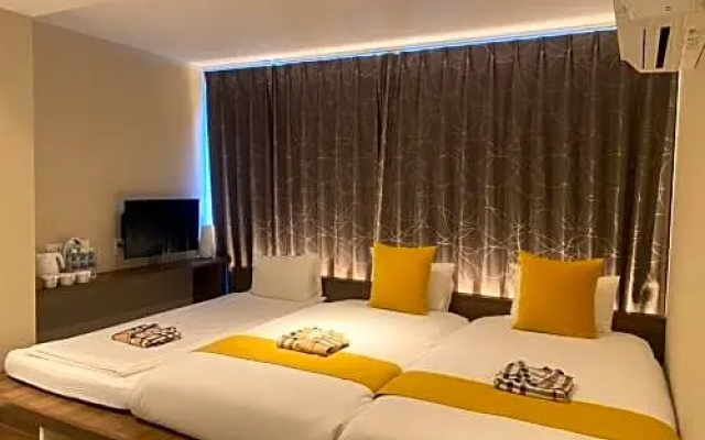 Culti Earl Hotel