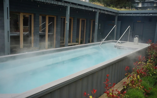 10 Loch View With Loch Views
