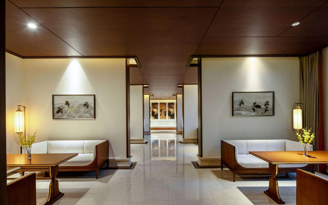 Days Hotel by Wyndham Jinghong Downtown