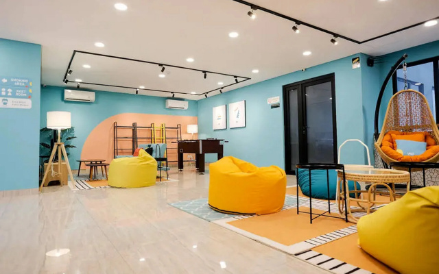 Sans Hotel Puri Indah Jakarta