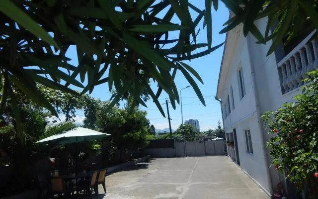 Guest House Near The Euphoria