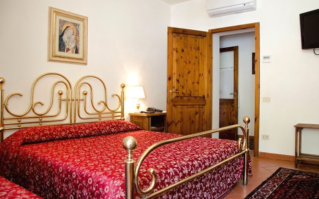 Отель Agriturismo Podere Bucine Basso Италия, Лари - отзывы, цены и фото номеров - забронировать отель Agriturismo Podere Bucine Basso онлайн комната для гостей