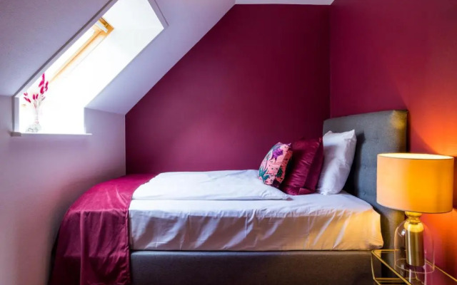 Gem Suites Hotel Apartments