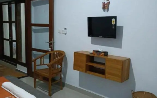 OYO 90858 Mai Mena Canggu