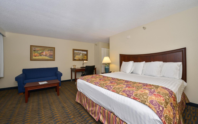 Lamplighter Inn & Suites - South