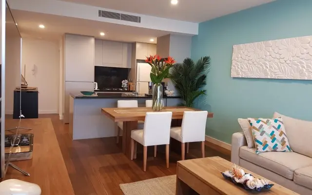 5 Star Luxury Beachfront Apartment
