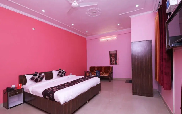 Hotel Om Sai Guest In By OYO Rooms